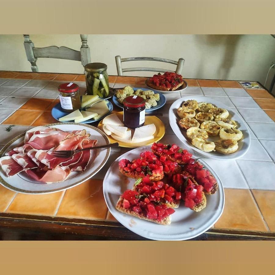 Agriturismo L'Isola Crespina Екстериор снимка