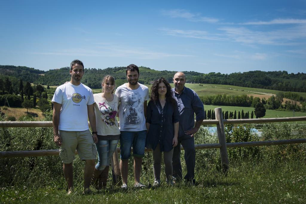 Agriturismo L'Isola Crespina Екстериор снимка