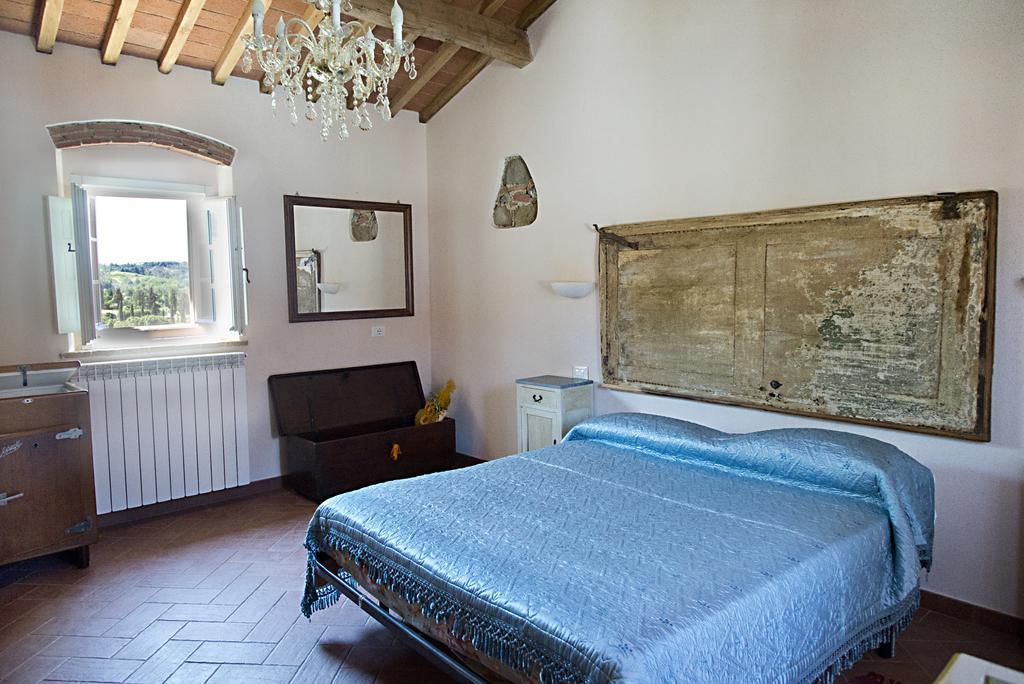 Agriturismo L'Isola Crespina Екстериор снимка
