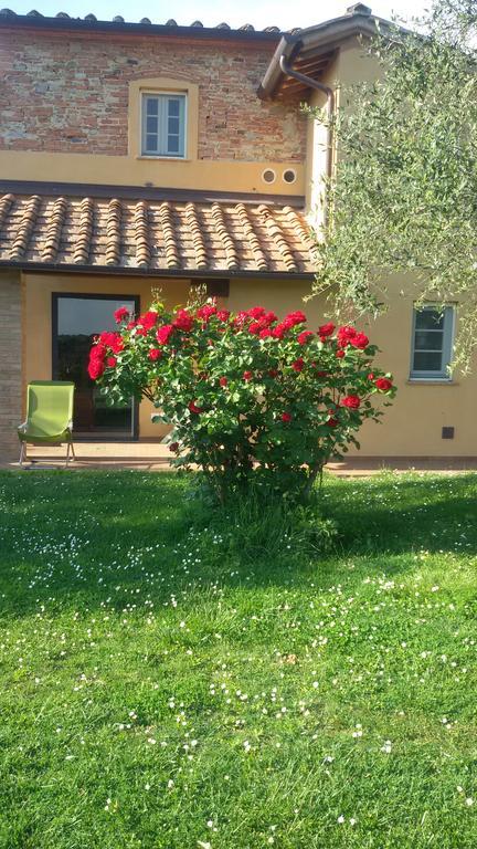 Agriturismo L'Isola Crespina Екстериор снимка